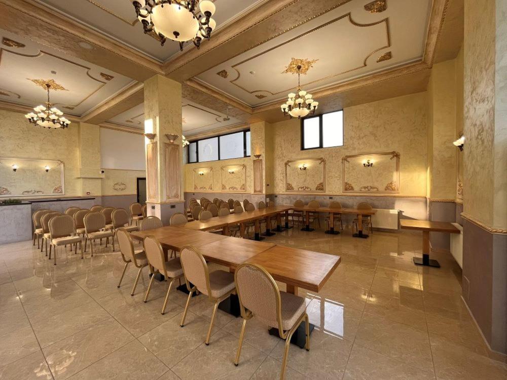 Ildis Hotel 3*